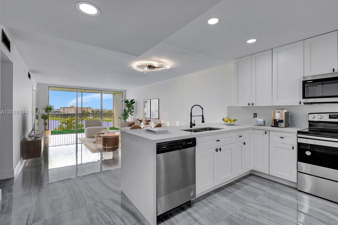 3091 N Course Dr , Unit 702, Pompano Beach, FL 33069 Photo