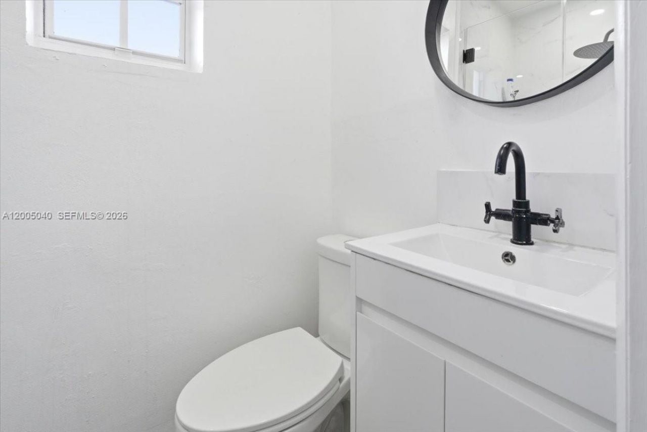 740 SW 7th Ave , Hallandale Beach, FL 33009 Photo