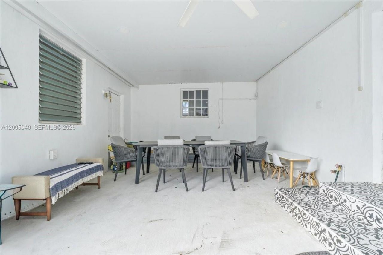 740 SW 7th Ave , Hallandale Beach, FL 33009 Photo