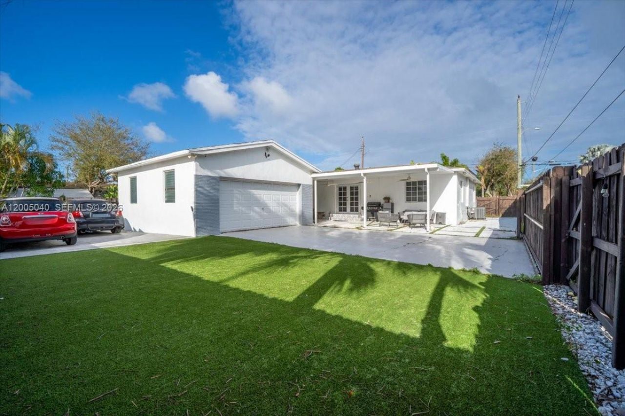 740 SW 7th Ave , Hallandale Beach, FL 33009 Photo