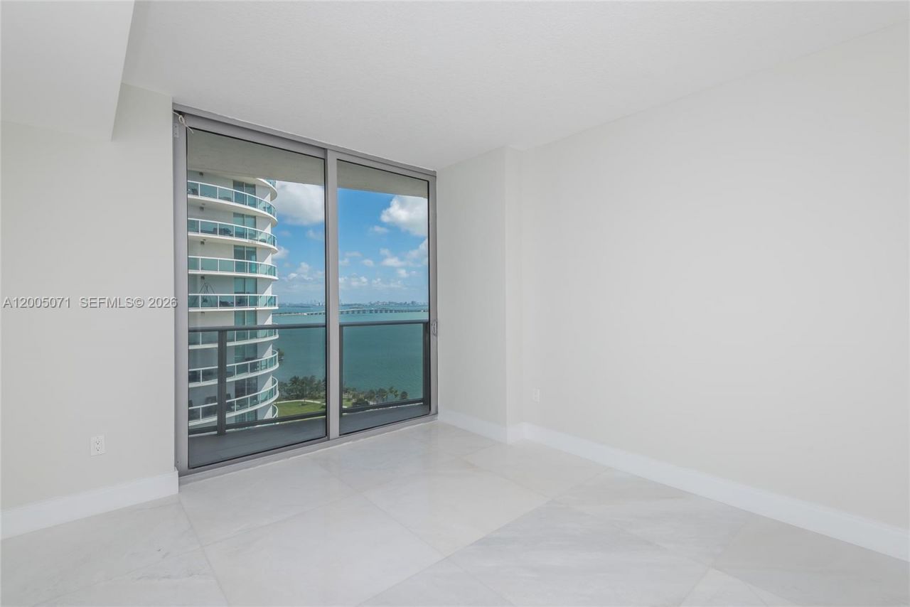 488 NE 18th St, Unit 2512, Miami, FL 33132 Photo