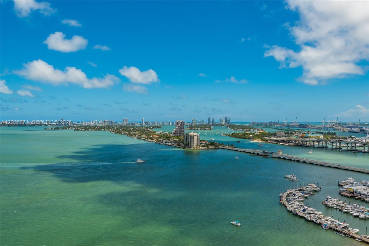 488 NE 18th St, Unit 2512, Miami, FL 33132 Photo