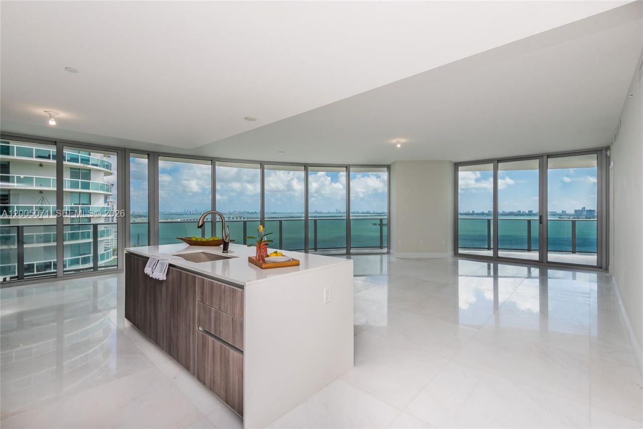 488 NE 18th St, Unit 2512, Miami, FL 33132 Photo