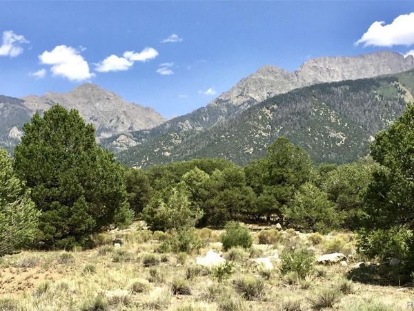 1933 Lone Pine Way , Crestone, CO 81131