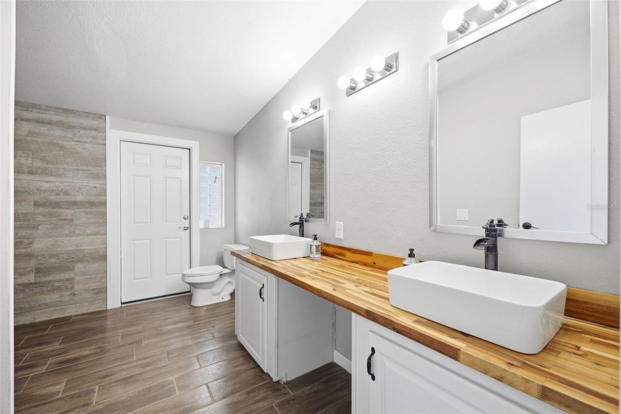 8606 Boyt Road , Zephyrhills, FL 33540 Photo