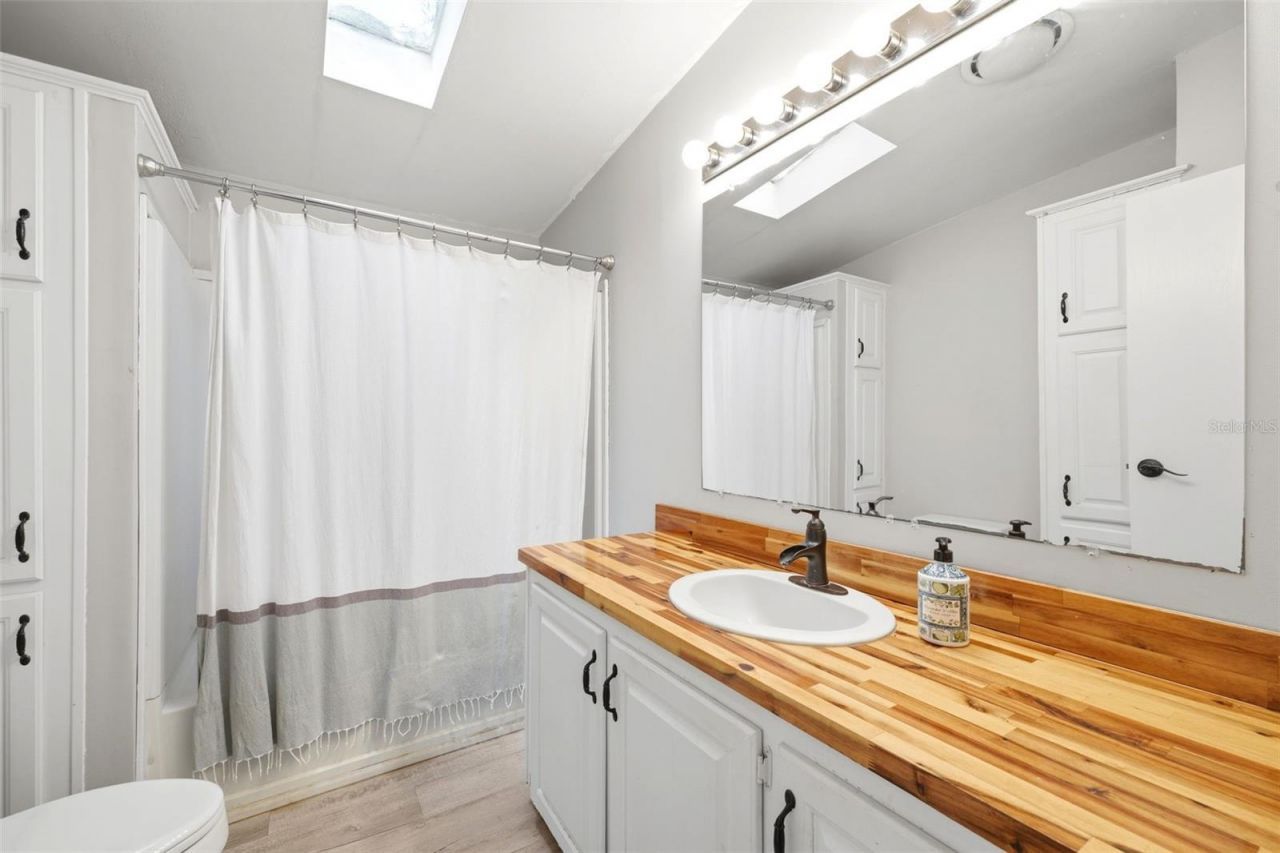 8606 Boyt Road , Zephyrhills, FL 33540 Photo