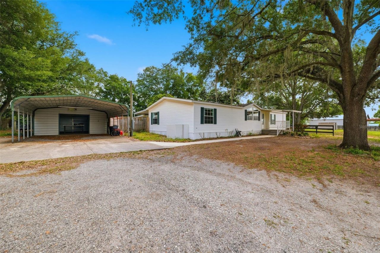 8606 Boyt Road , Zephyrhills, FL 33540 Photo
