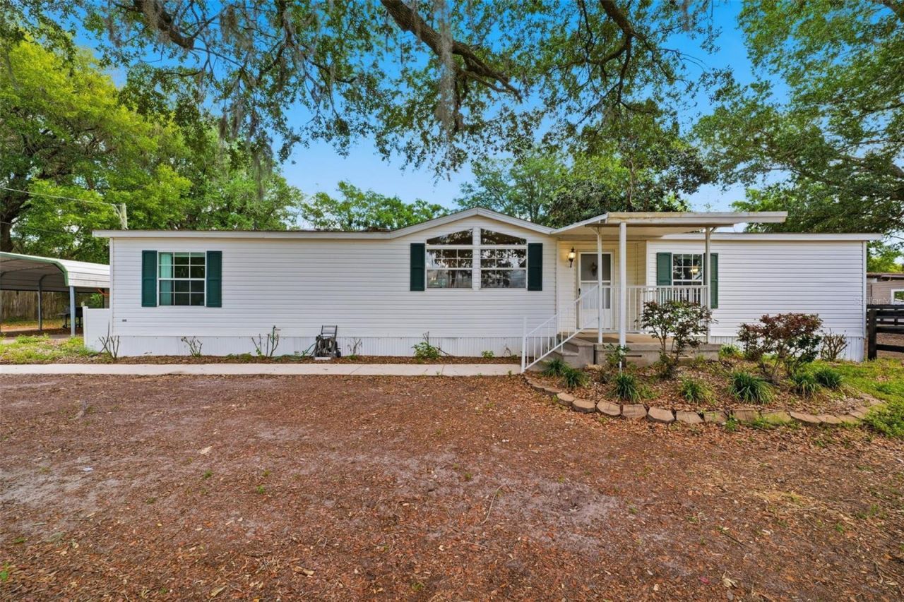 8606 Boyt Road , Zephyrhills, FL 33540 Photo