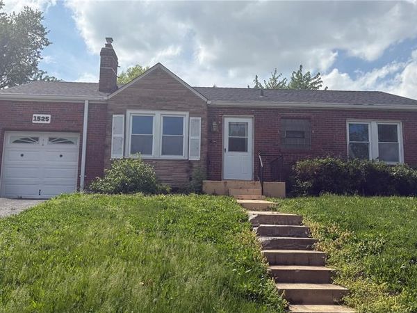 1525 Westmont Place , St Louis, MO 63130