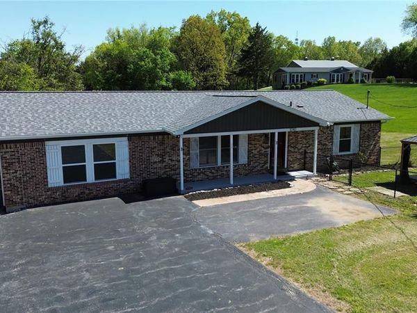 3742 State Road Z, Hillsboro, MO 63050