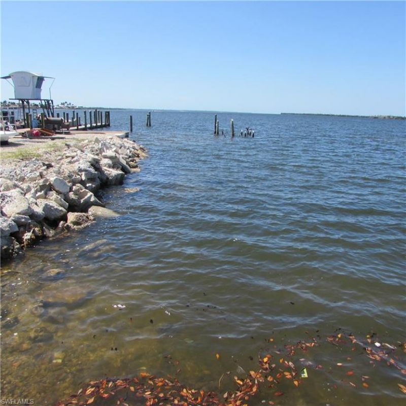 4262 Pine Island Rd Nw, Matlacha, FL 33993 Photo