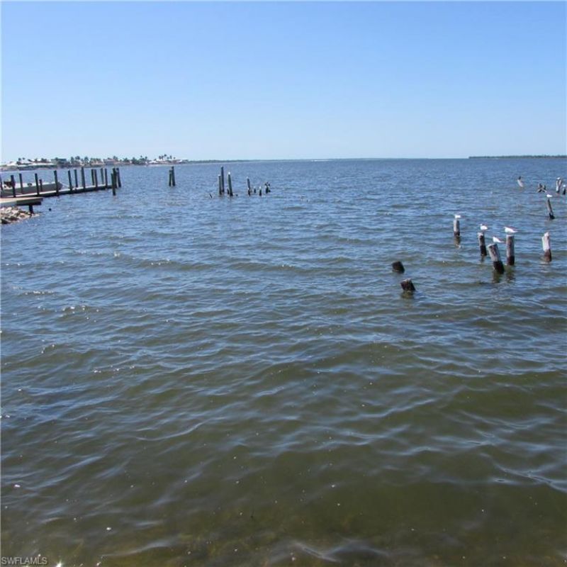 4262 Pine Island Rd Nw, Matlacha, FL 33993 Photo