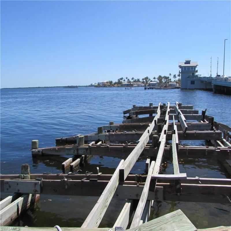 4331 Pine Island Rd Nw, Matlacha, FL 33993 Photo