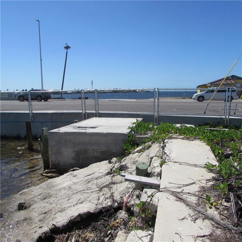 4331 Pine Island Rd Nw, Matlacha, FL 33993 Photo