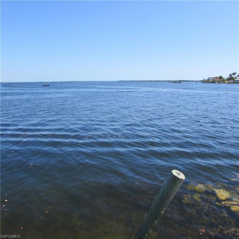 4331 Pine Island Rd Nw, Matlacha, FL 33993 Photo