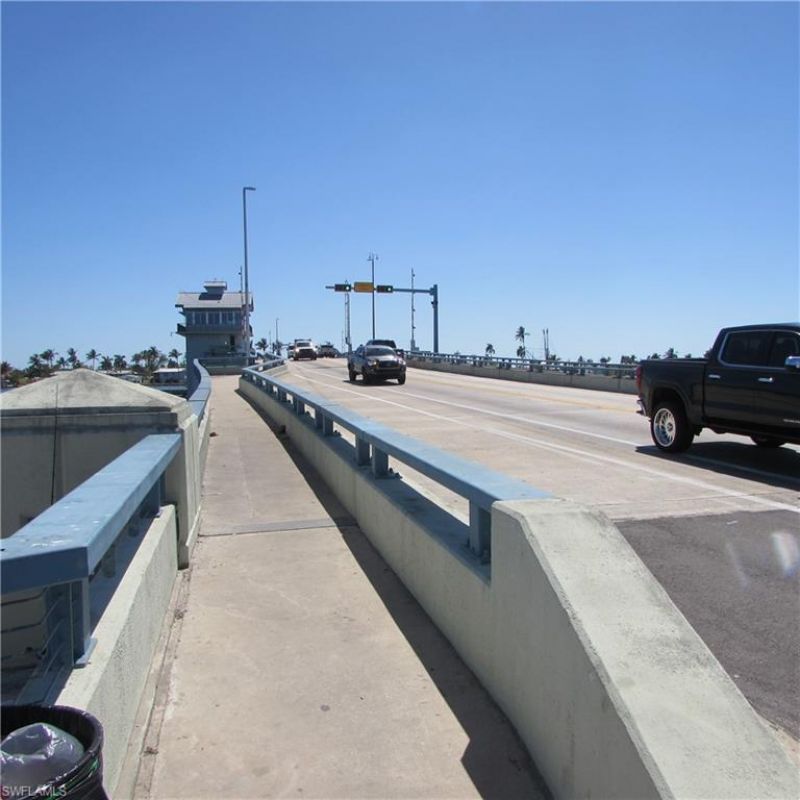 4331 Pine Island Rd Nw, Matlacha, FL 33993 Photo