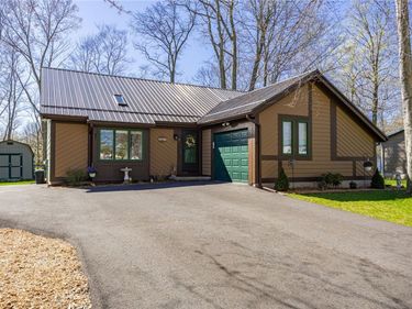 7 Pickett Lane , Hilton, NY 14468