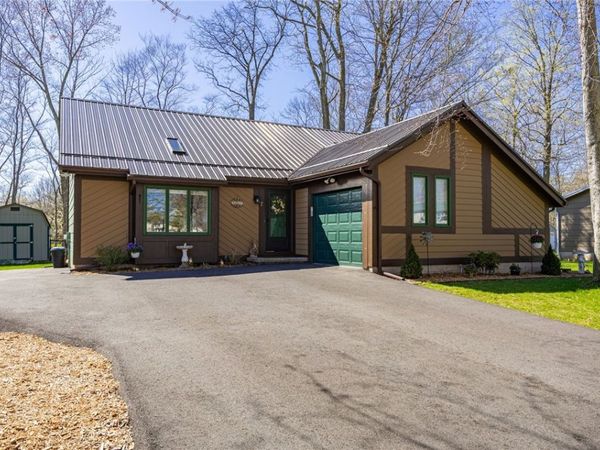 7 Pickett Lane , Hilton, NY 14468