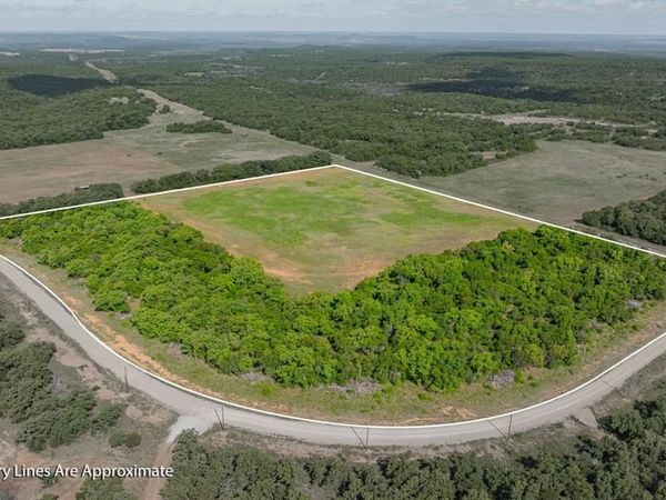 TBD Comanche Moon Drive , Unit Acres 19.6, Mingus, TX 76463