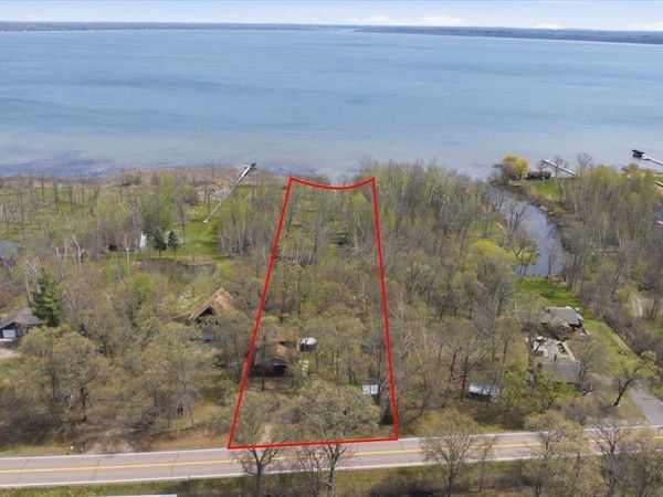 18286 Johnson Road, Brainerd, MN 56401