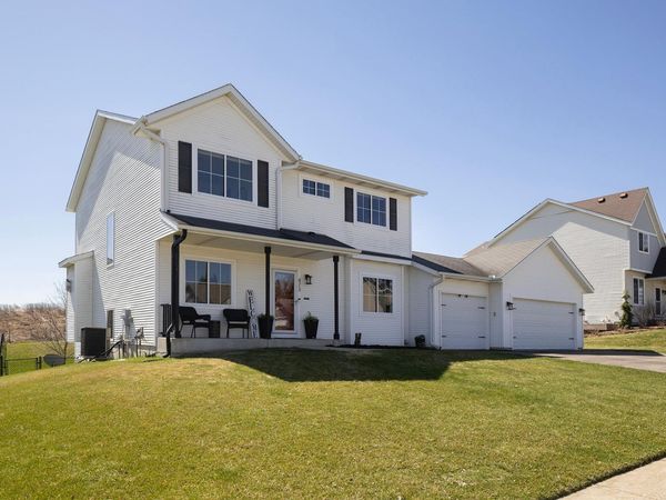 473 Amberg Lane , Chaska, MN 55318