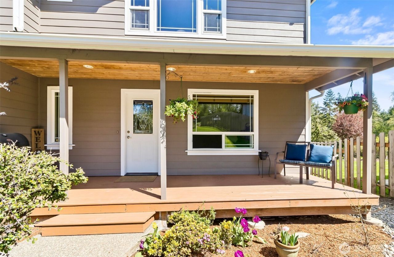 1579 Silver Fir Drive , Camano Island, WA 98282