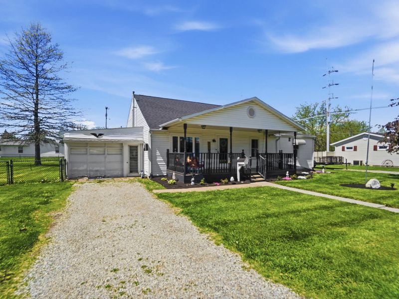 111 S Wagner Avenue, Wapakoneta, OH 45895 Photo 2