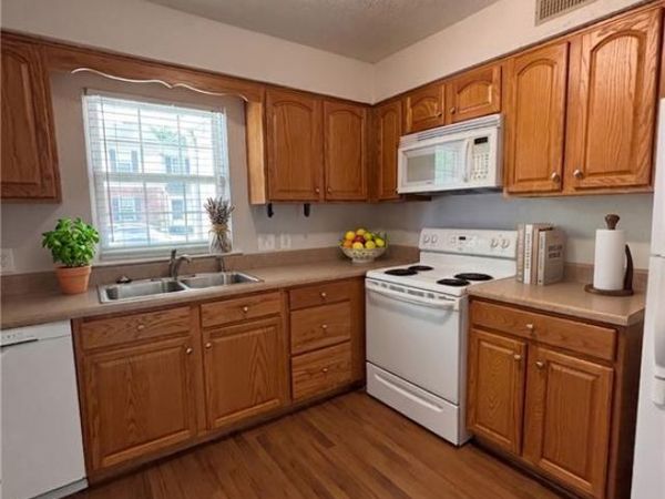 4743 Champion Court , Greensboro, NC 27410