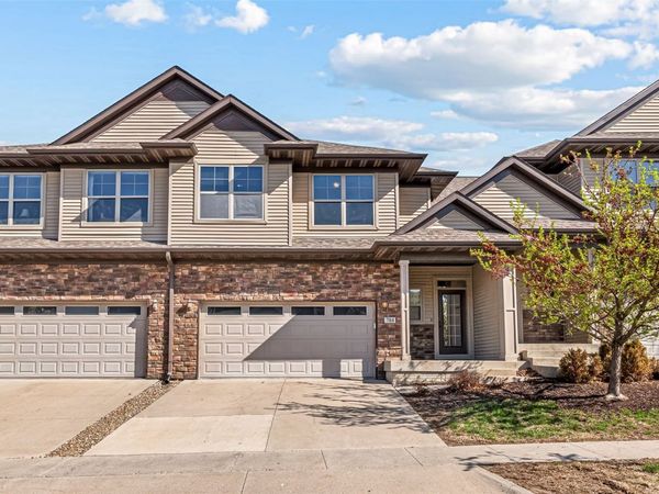 704 Mission Point Road , Iowa City, IA 52245