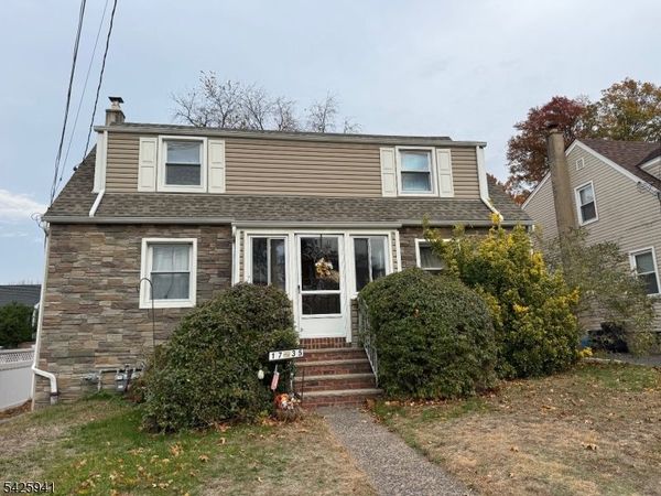17 11Th St, Unit 2, Fair Lawn, NJ 07410