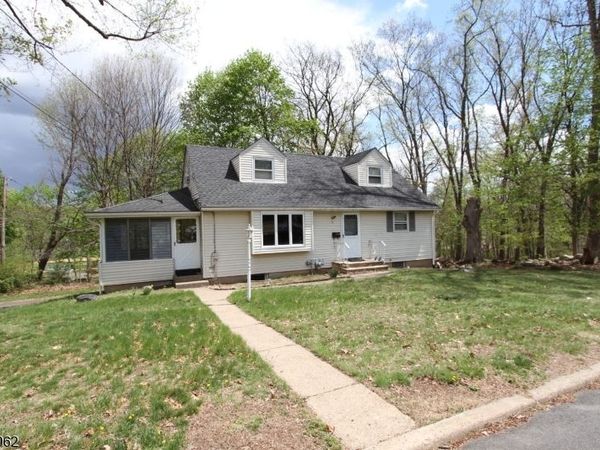 71 Dawn Ave, North Haledon, NJ 07508