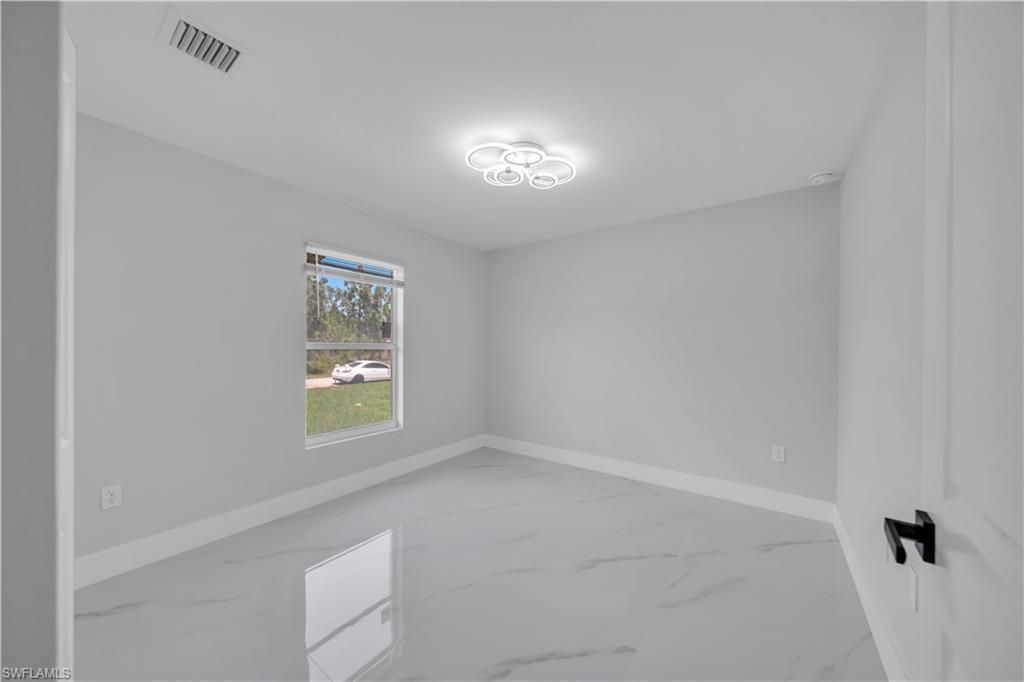 1042 Darlington St, Lehigh Acres, FL 33974 Photo