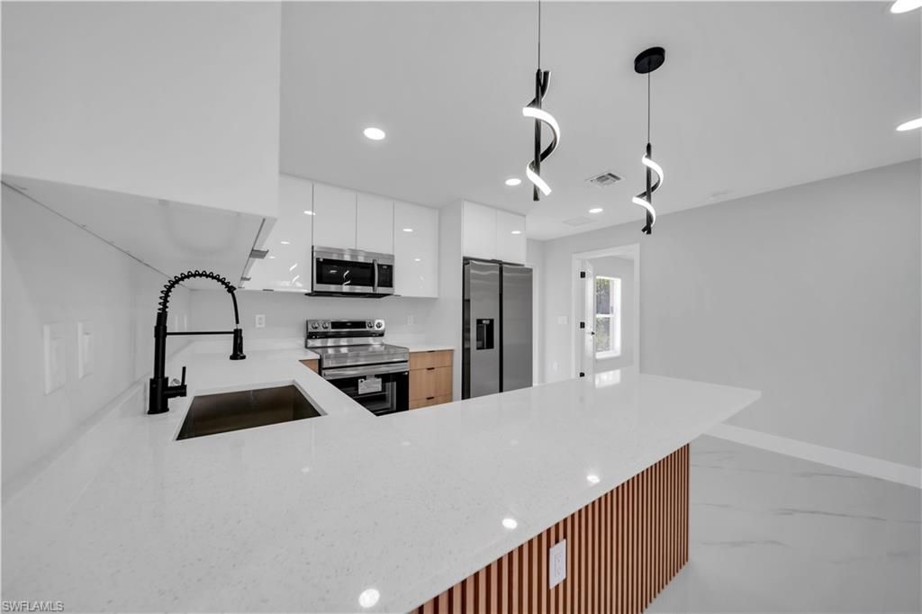 1042 Darlington St, Lehigh Acres, FL 33974 Photo