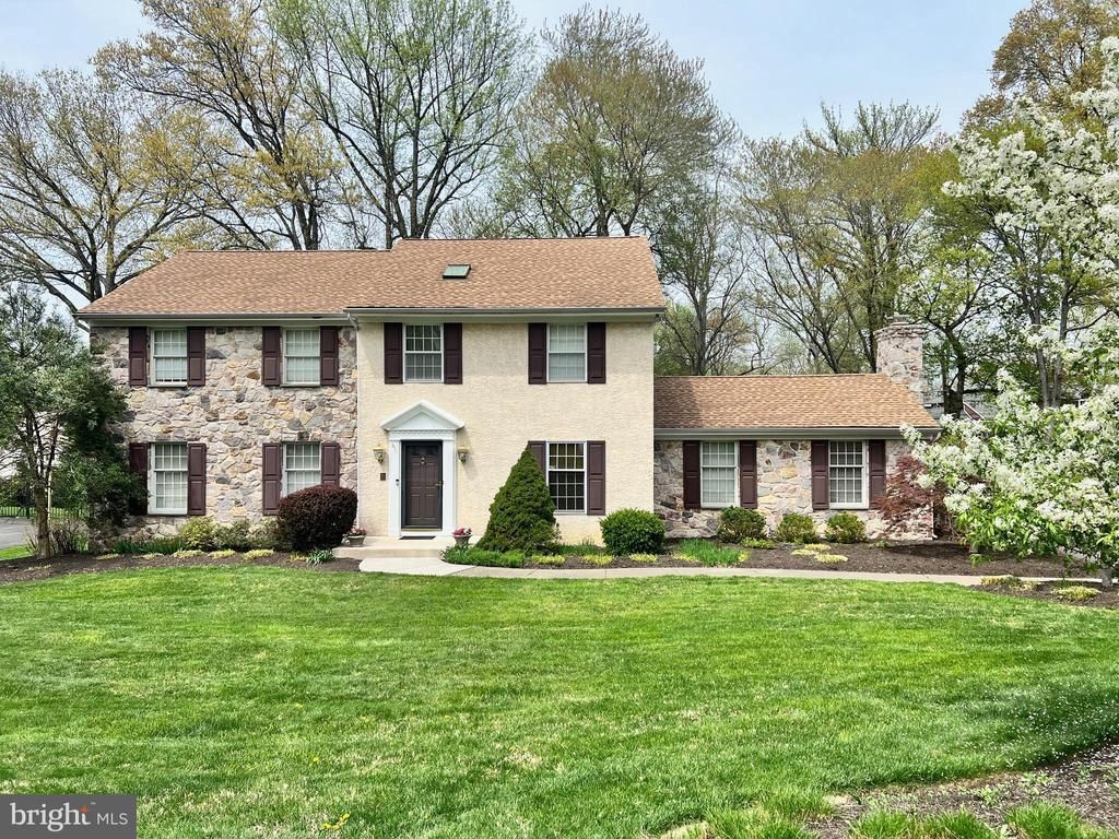 10 Carillon Court, Wilmington, DE 19803 Main Photo