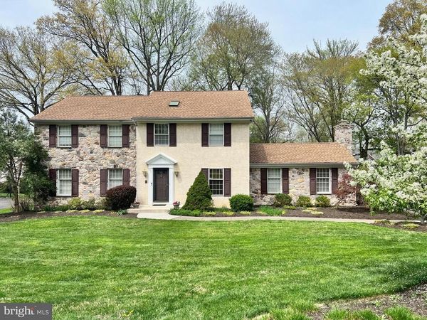 10 CARILLON COURT, WILMINGTON, DE 19803