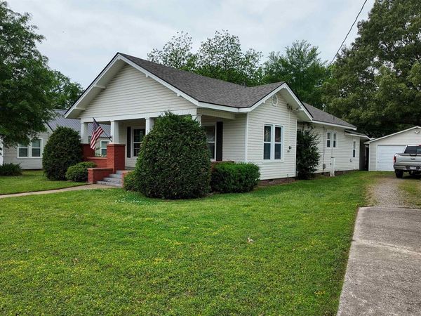 708 N 5th Street, Paris, AR 72855