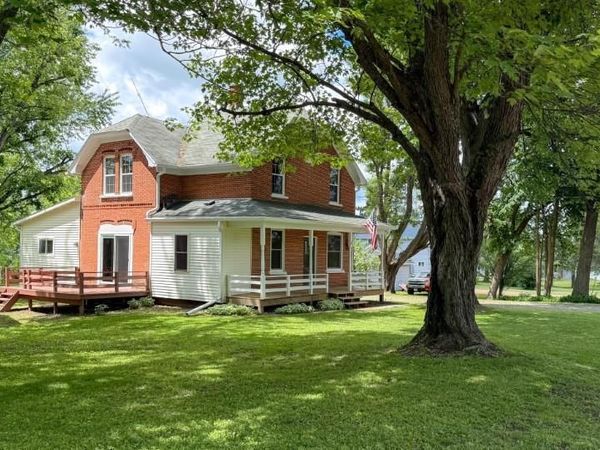 237490 ALLEN STREET, Athens, WI 54411
