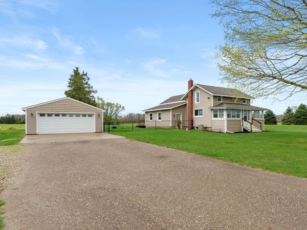 10635 W W Avenue, Schoolcraft, MI 49087