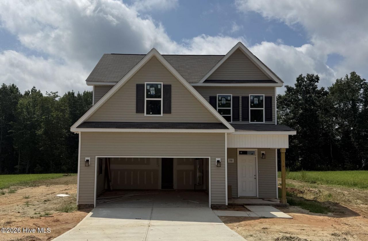 588 Springtooth Drive, Zebulon, NC 27597 Main Photo