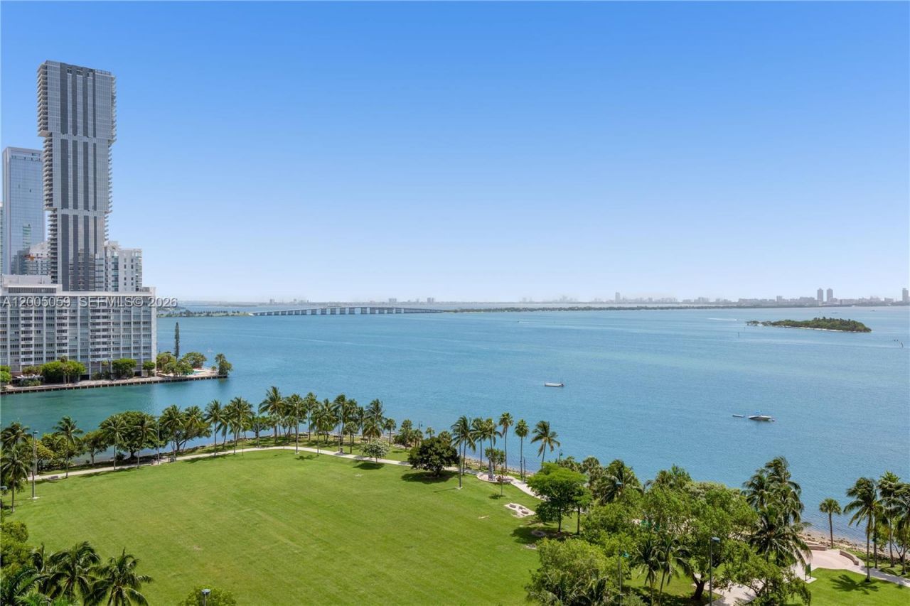 1800 N Bayshore Dr, Unit 1203, Miami, FL 33132 Photo