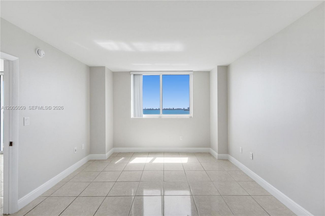 1800 N Bayshore Dr, Unit 1203, Miami, FL 33132 Photo