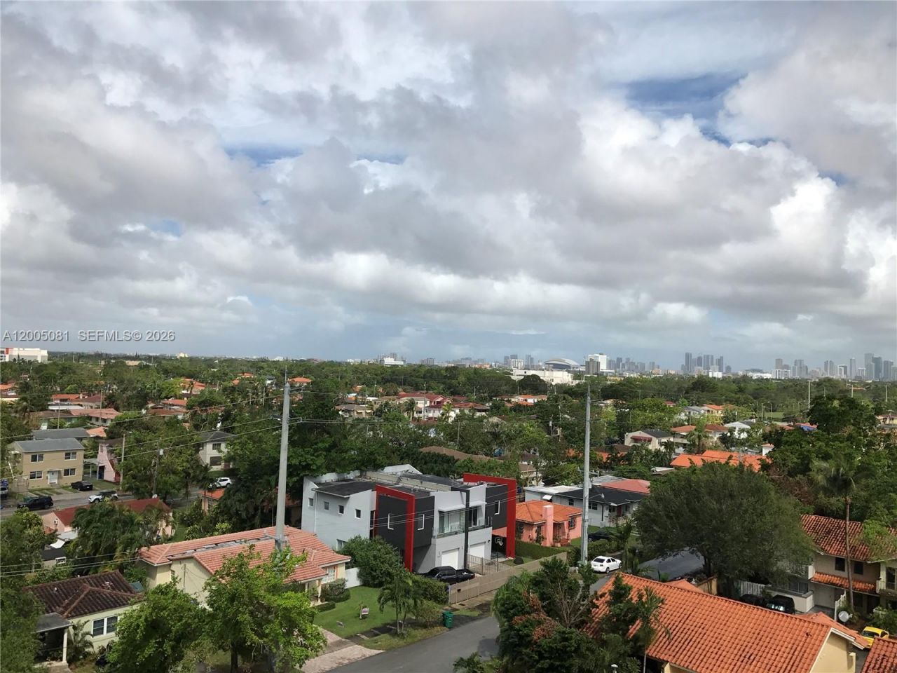 1627 SW 37th Ave, Unit 405, Miami, FL 33146 Photo