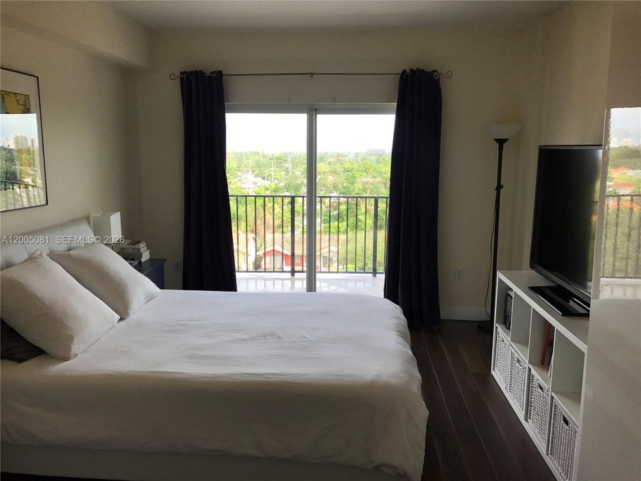 1627 SW 37th Ave, Unit 405, Miami, FL 33146 Photo