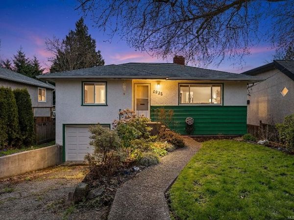 2935 Wascana St , Saanich, BC V9A 1V6