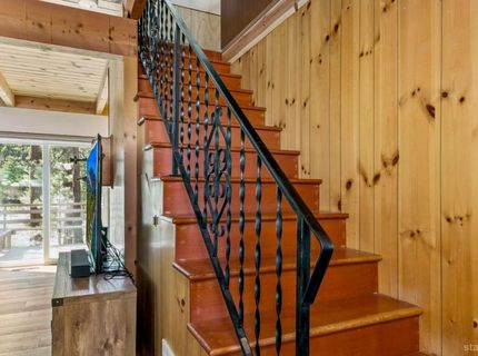 610 Anita Drive, South Lake Tahoe, CA 96150 Photo