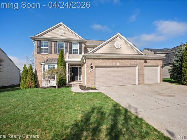56753 Lindale Avenue, Macomb Twp, MI 48042