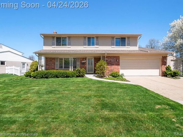 35624 Oakdale Street, Livonia, MI 48154