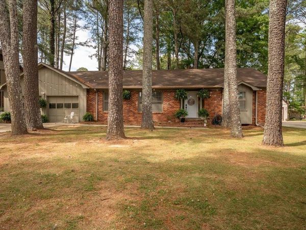 3419 Tanglewood Dr, Decatur, AL 35603
