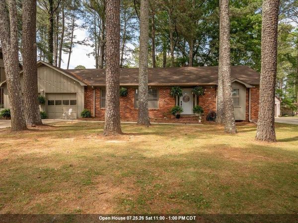 3419 Tanglewood Dr, Decatur, AL 35603