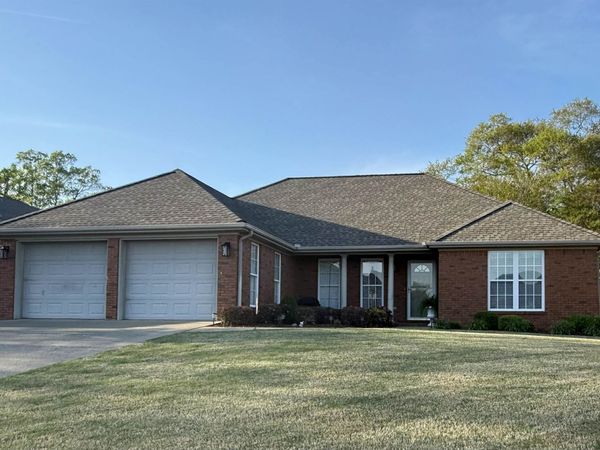 107 Old Hickory Dr, Florence, AL 35630